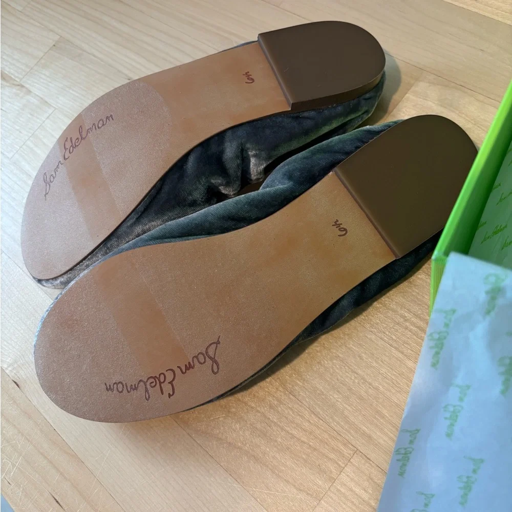 Sam Edelman Gray Velvet Flats - Picture 5 of 6